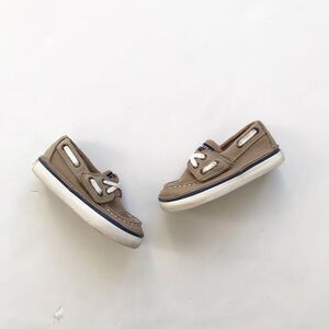 Sperry Cruz Jr. Beige boat shoes EUC size 6